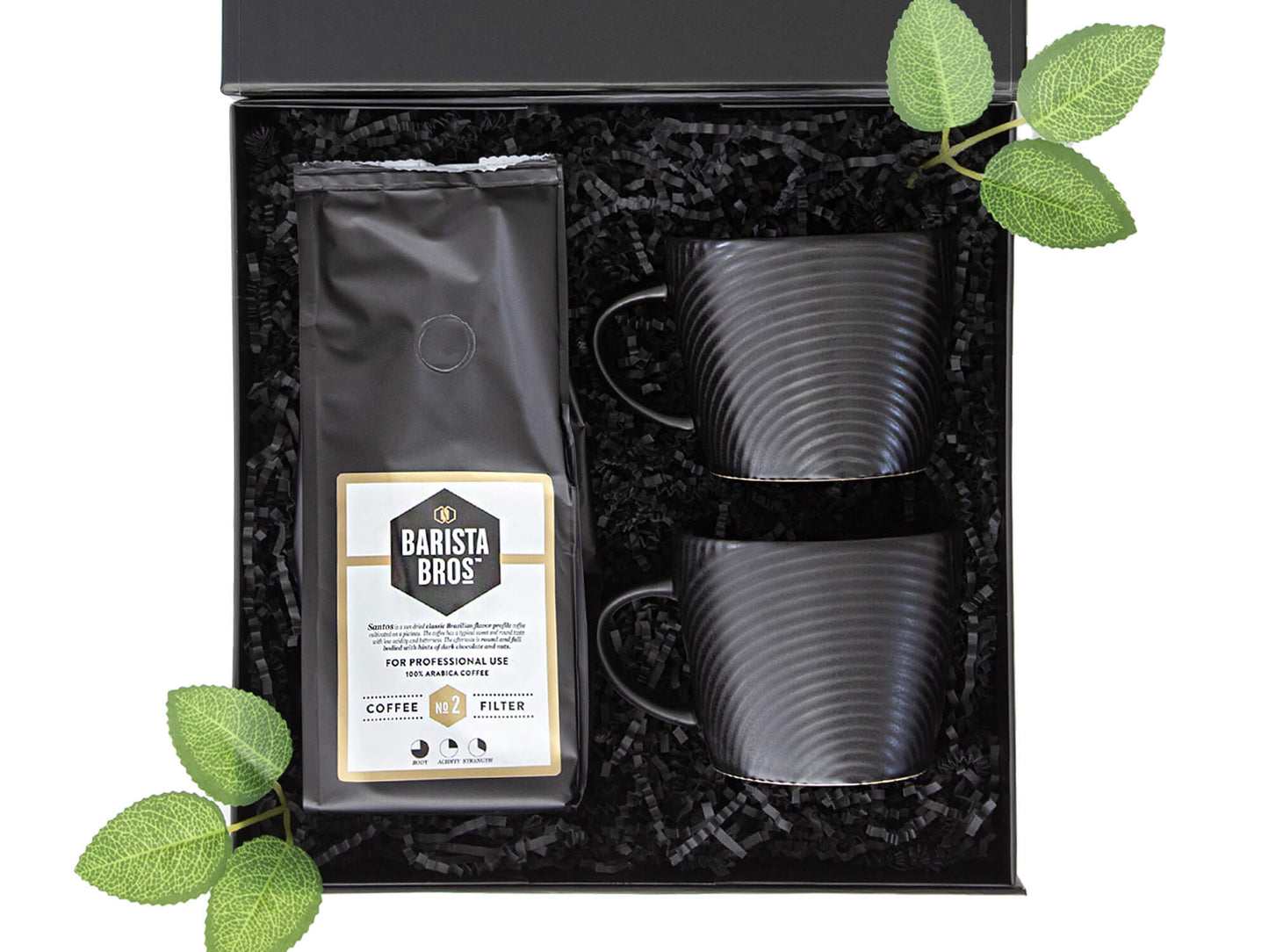 Kaffe og keramikkopper i sort gaveeske.