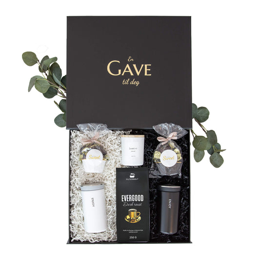 Gave til han og henne med termokopper, sjokolade, duftlys og brasiliansk kaffe. Passer som firmagaver, bursdagsgaver eller fellesgaver.